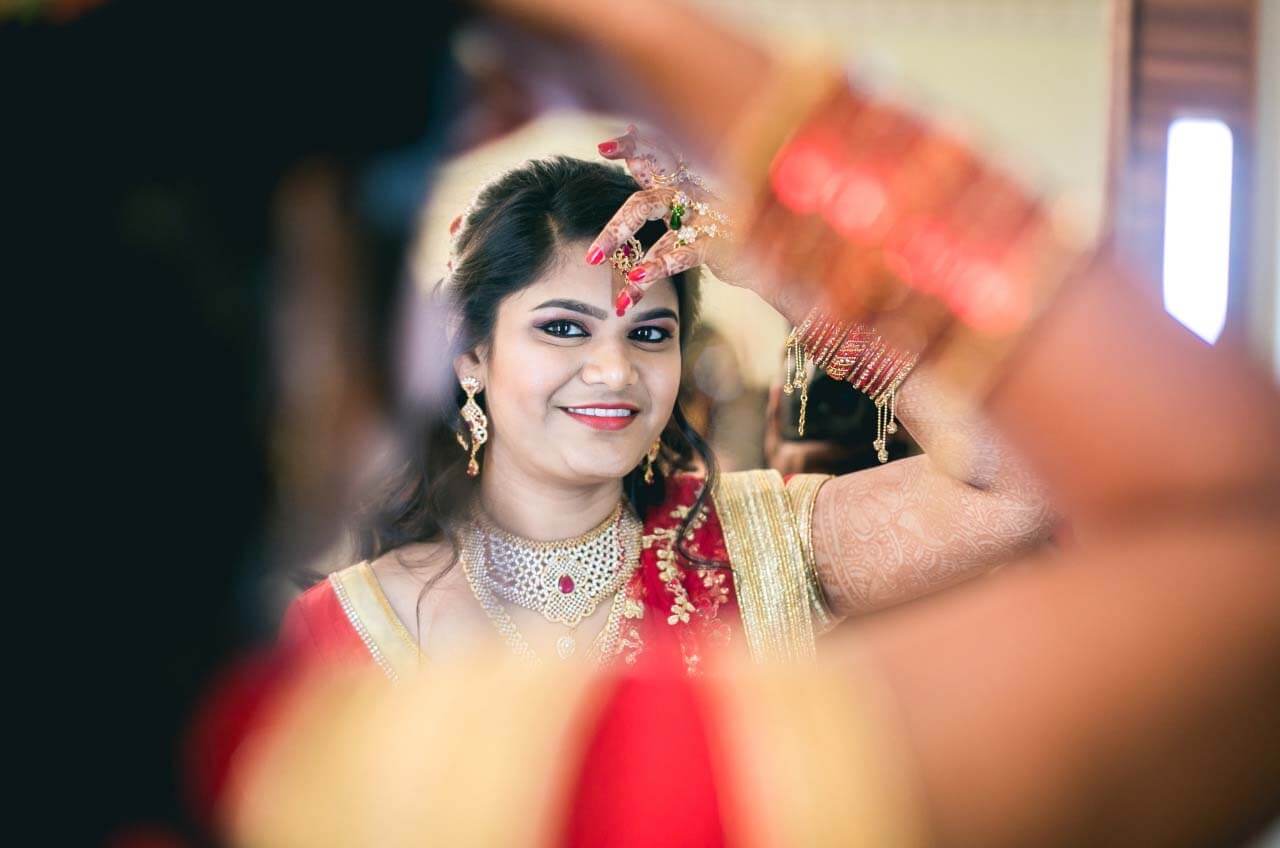 natural and trendy makeup for mehandi function